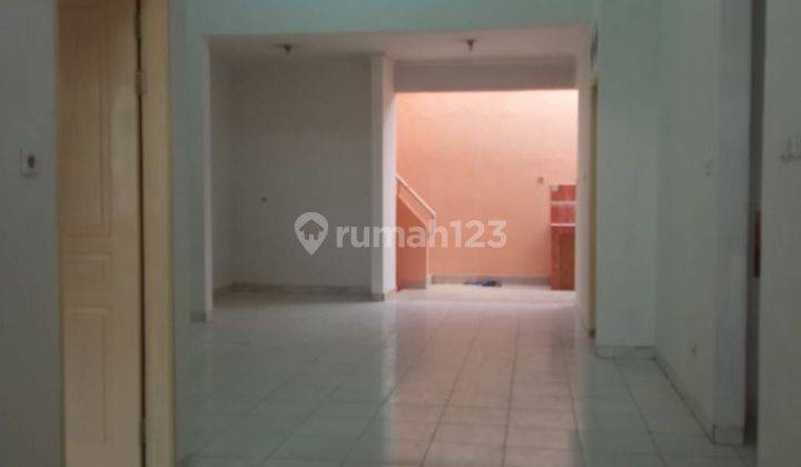 J1475 Rumah 2 lantai 136/100 m2 taman royal 2 tangerang 2