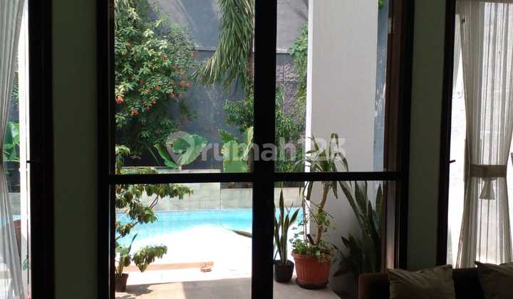 J2197-Cbls 2.5-Story House with 2-Car Road in West Cilandak 2