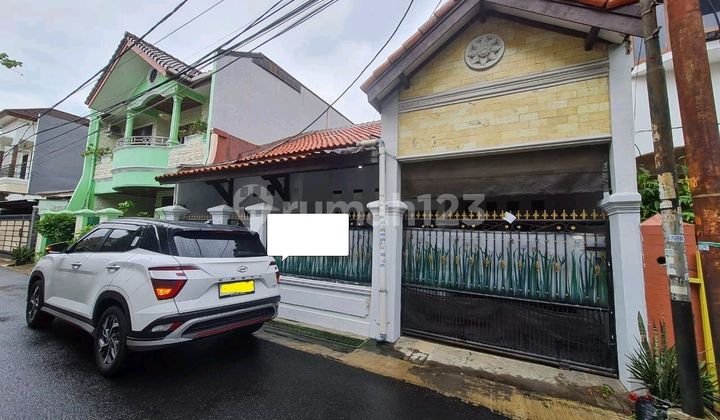 J2194-Cb%0£ Rumah 1 Lantai Lt 130 M2 Jalan 2 Mobil di Komplek di Joglo 1