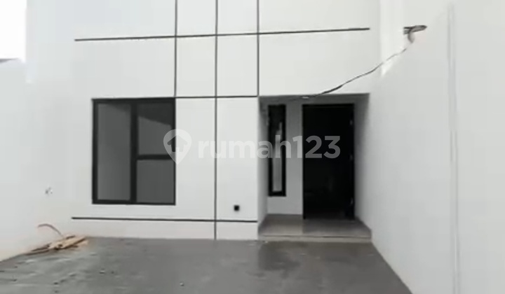 J2217-C2++#3% Rumah Baru 3 Lantai 5X20/135 M2 Hadap Selatan Jalan Lebar 3 Mobil di Kav Dki Meruya 2