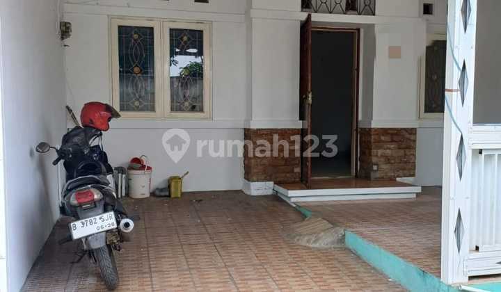 S2225-Cb73= 1.5-Story House 100/75 M2 2-Car Street in Puri Beta 2 Ciledug 2