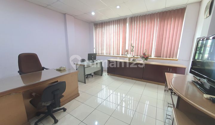 S2067-cbl1l 4-Story Shophouse 5.5x15/268 M2 Furnished 6-Car Street in Kebon Jeruk Near Green Garden