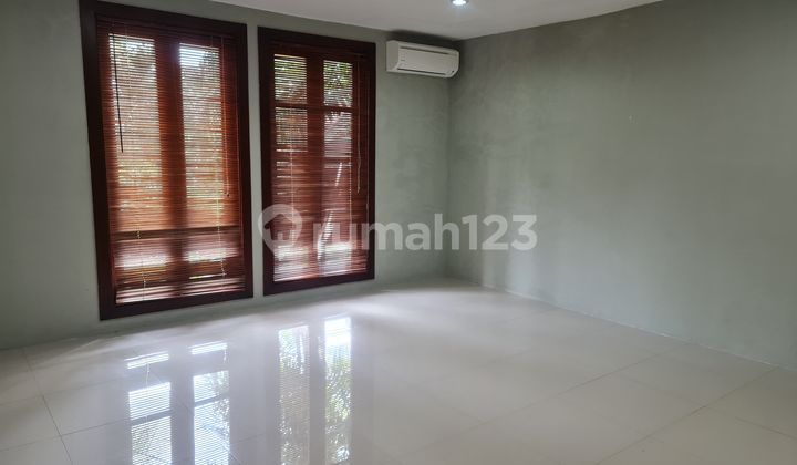 S2111-l1l12= Rumah 2 Lantai 353/400 M2 Tulodong Senopati Jaksel 2