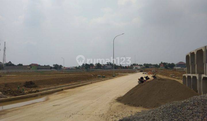 Tanah Industri Kawasan Lippo Delta Silicon Cikarang Row 20 M . 2