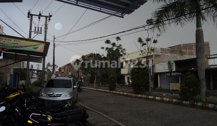 RANCA MANYAR: SHOPHOUSE + SPORTS HALL, SUITABLE FOR WAREHOUSE