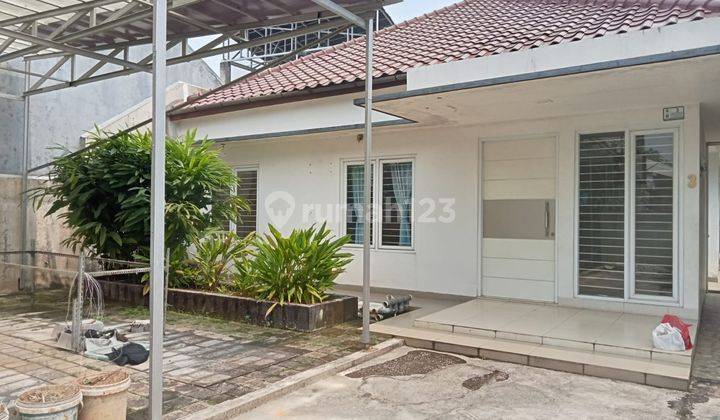 Rumah Bagus Dan Luas di Jln Tole Iskandar 2