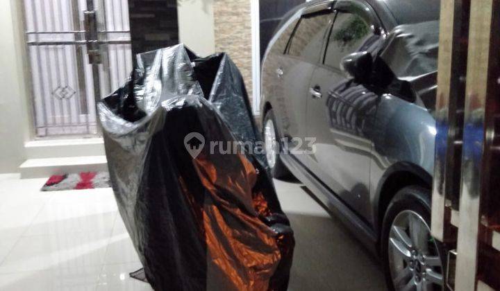 Rumah 3 Lantai Murah Siap Huni di Jakarta Timur Cuma 1Man  2