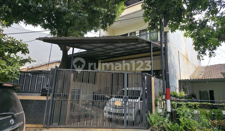Rumah Bagus Siap Huni Depan Taman di Sunter Jakarta Utara Rumah Bagus Siap Huni Depan Taman di Sunter Jakarta Utara