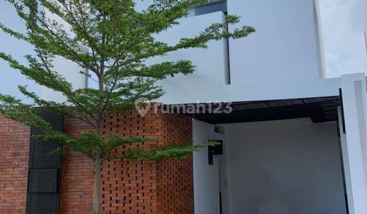 Rumah 2 Lantai Siap Huni, Sudah Renovasi Di Perum Berandamas, Bekasi 1