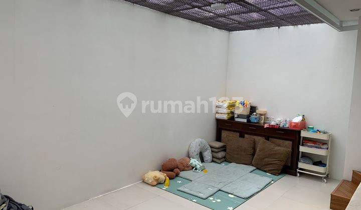 Rumah 2 Lantai Siap Huni, Sudah Renovasi Di Perum Berandamas, Bekasi 9