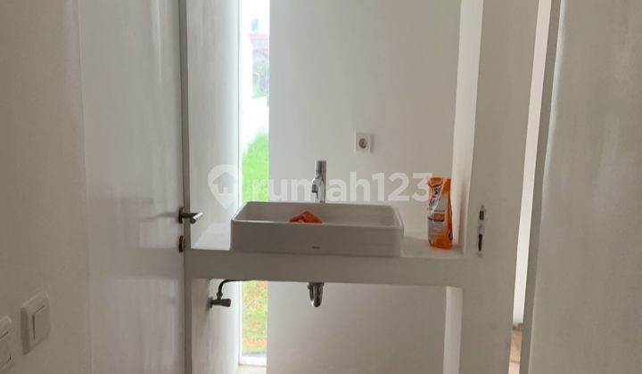 Rumah 2 Lantai Siap Huni, Sudah Renovasi Di Perum Berandamas, Bekasi 11