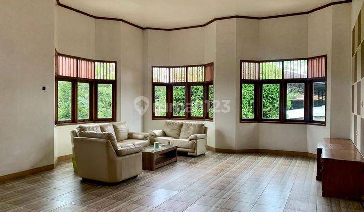 Villa Dijual Bagus Dan Strategis di Jl. Cikidang Sukabumi 1