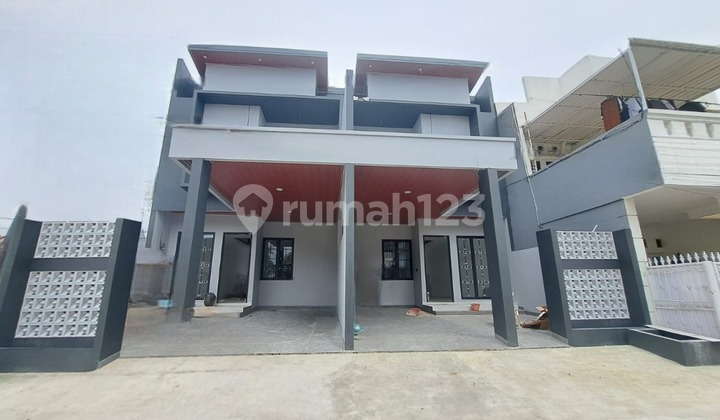 Dijual Rumah Baru Hoek Thb Bekasi 2 Lantai - SHM Siap Huni