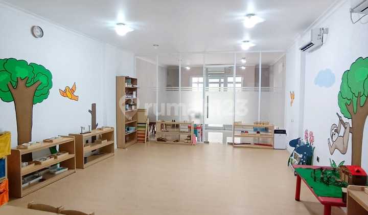 For Sale Well-Maintained 3-Story Shophouse in Harapan Indah Business Center 2