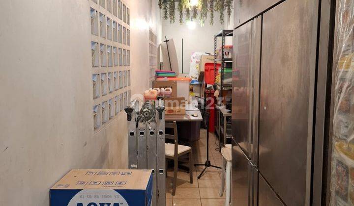 Dijual Tempat Usaha Strategis di Jalan Raya Jatiwaringin Bekasi 2