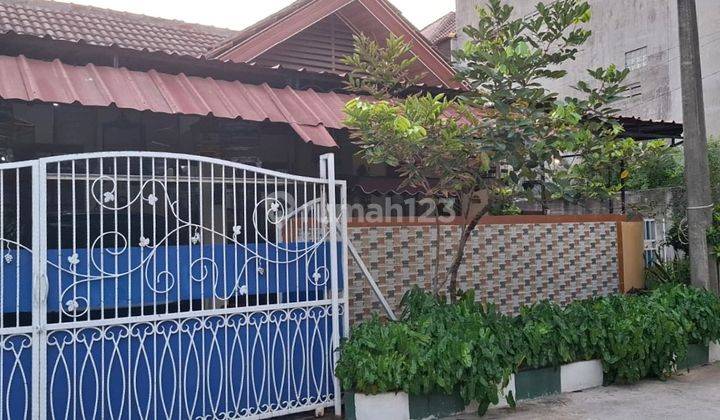 Dijual Rumah Hoek Asri Dan Nyaman Dekat Harapan Indah Bekasi 2