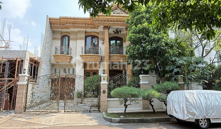 Dijual Rumah Mewah Hadap Taman di Kelapa Gading Kusuma Jakarta