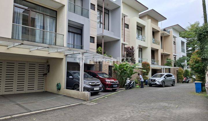 Dijual Murah Rumah Bagus Fasilitas Lengkap di Lebak Bulus Jakarta 1