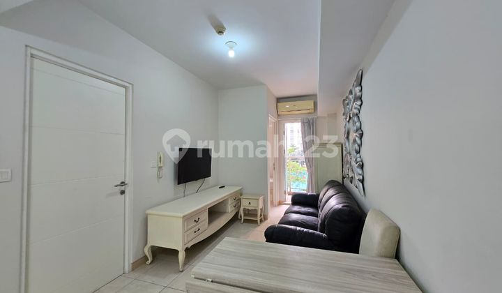 Dijual Murah Springlake Summarecon Bekasi 2Br Full Furnish Dijual Murah Springlake Summarecon Bekasi 2Br Full Furnish