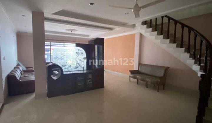 Rumah Mewah Nyaman Jalan Diponegoro Kec Medan Polonia Kota Medan Sumatera Utara 6