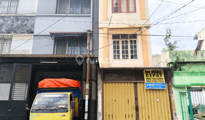 Rumah Daerah Petisah Jalan Sewindu Dekat Plaza Medan Fair 1