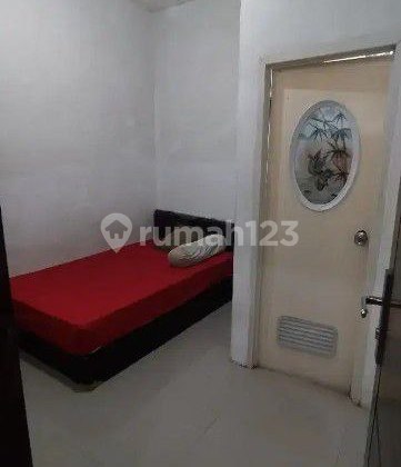 Rumah Kost 18 Kamar Terisi Penuh di Condet, Jakarta Timur