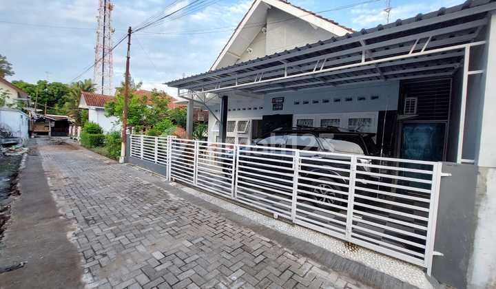 Rumah Lama Lokasi Strategis Dekat Alun-Alun Kota Purworejo Rumah Lama Lokasi Strategis Dekat Alun-Alun Kota Purworejo