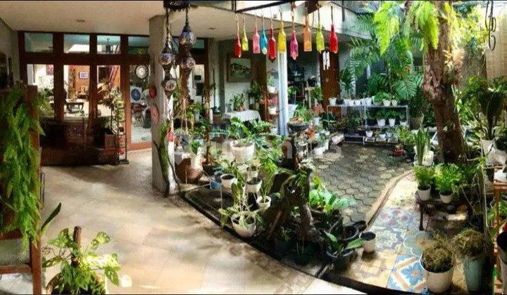 Nice 2-Story House on Jalan Bangka, Mampang Prapatan, South Jakarta 2