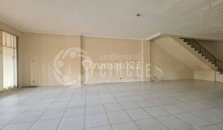 Ruko Di Kawasan Bisnis Elite, Kota Baru Parahyangan, Bandung 9