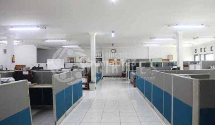 Bangunan Kantor, Gudang Terletak di Pusat Kota, Regol, Bandung 2