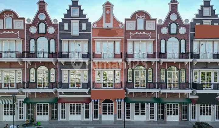 For Rent, Ebony Golf Shop House, 3 Floors, Very Strategic Location in PIK2.