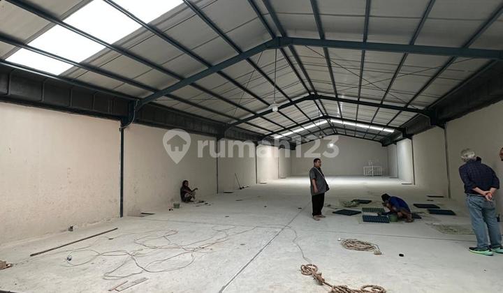 Gudang Baru di Daan Mogot 3 Lantai