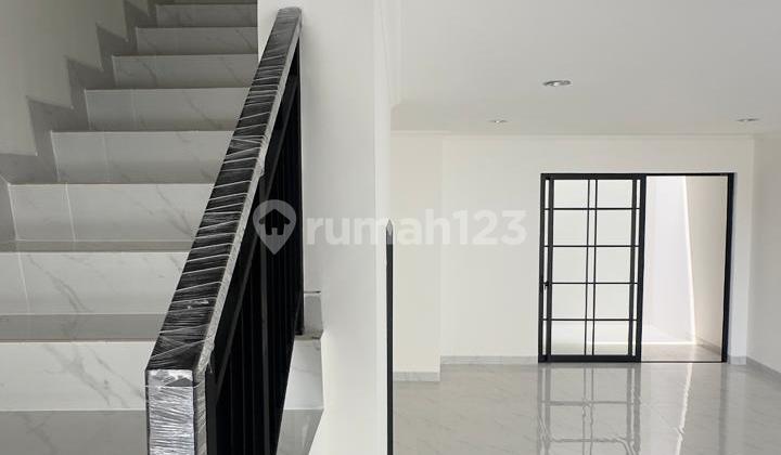 Rumah 3 Kamar di Bukit Nirmala Pik 2 11