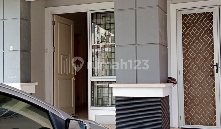 Nice House with SHM in Cibubur Tourist City. 2