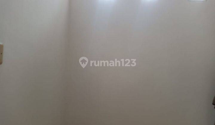 kamar tidur rumah bagus di antariksa permai
