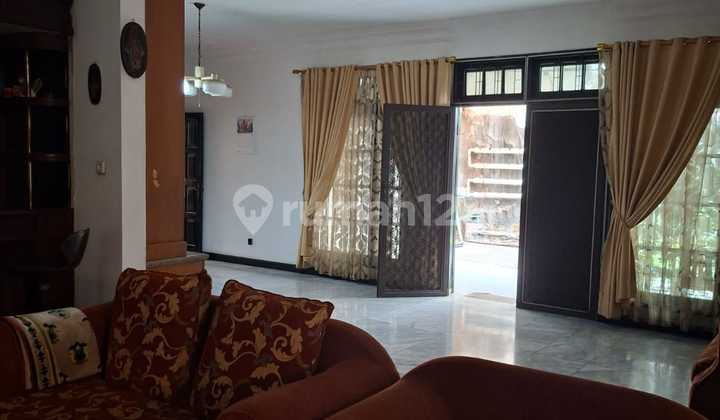 Rumah Murah Bagus 2 Lantai SHM Letak di Rawamangun Jakarta Timur