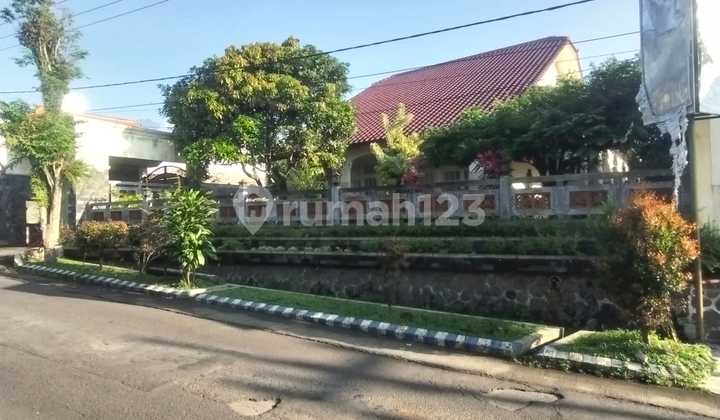 Villa House in Lawang Ready to Occupancy Near Tea Plantation
