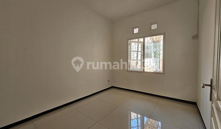 Jual/Sewa Rumah 2Lantai Dian Istana 2