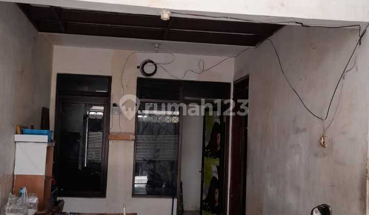 For Sale Fast!!! Need to Sell This Month! :Fire::Fire: House in Perum Taman Pondok Indah - Wiyung, West Surabaya 2