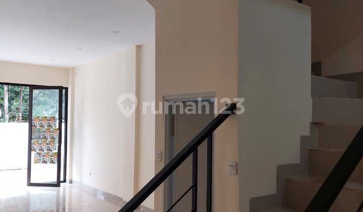Rumah Baru Dalam 2 Lantai , Harga Murah Free Biaya2 Lokasi Strategis Di Jati Sari, Jatiasih Bekasi 4