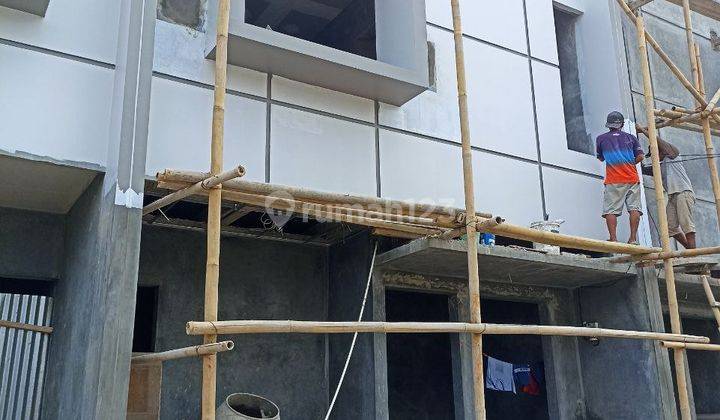 Rumah Baru 2 Lantai Dalam Cluster Dekat Ke Tol Jatibening di Cikunir Bekasi  1