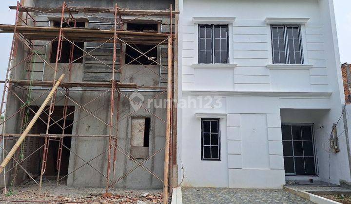 Rumah baru 2 lantai, mewah, murah dalam cluster dekat ke kalimalang 2