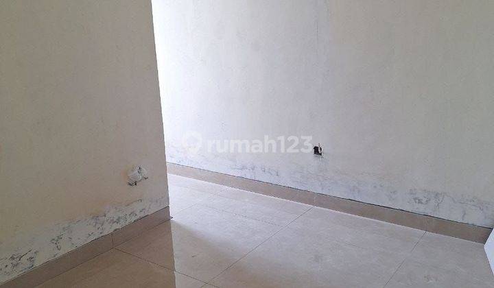 Rumah Baru 2 Lantai konsep modern klasik di Jatibening, Bekasi.

Total 15 unit. 

Harga mulai 975 juta. 

SPESIFIKASI  :
- Luas Tanah  mulai 72m² sampai 84m2
- Luas Bangunan : 90m² 
- Kamar Tidur : 3
- Kamar Mandi : 2
- Legalitas : SHM + IMB
- Carport : 2 2