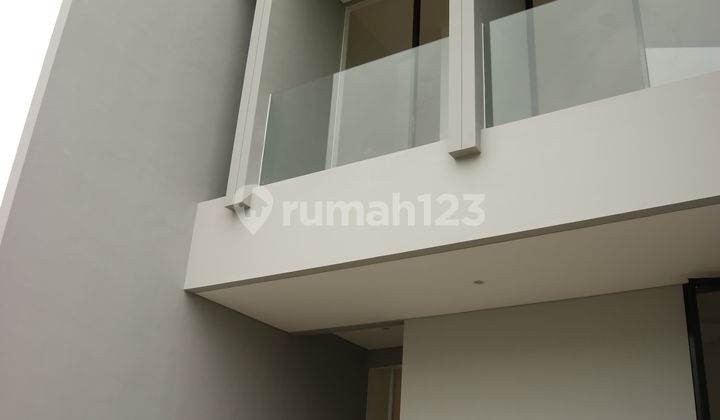 Dijual Rumah Baru Gress Graha Green Garden Surabaya 2