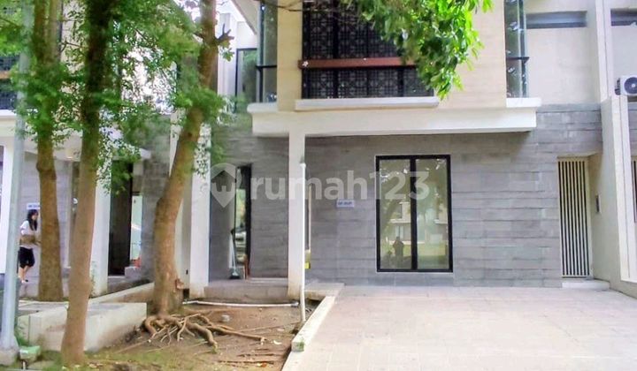 Dijual Rumah Depan Danau Northwestlake 1