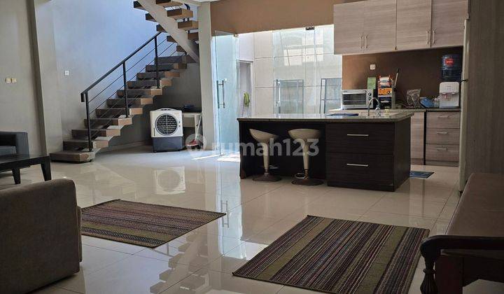 Rumah Bagus Siap Huni Furnish di Raffles Hills Cibubur Depok 1