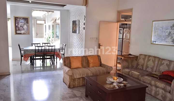 Dijual Rumah Besar Satu Lantai di Cipete Jakarta Selatan