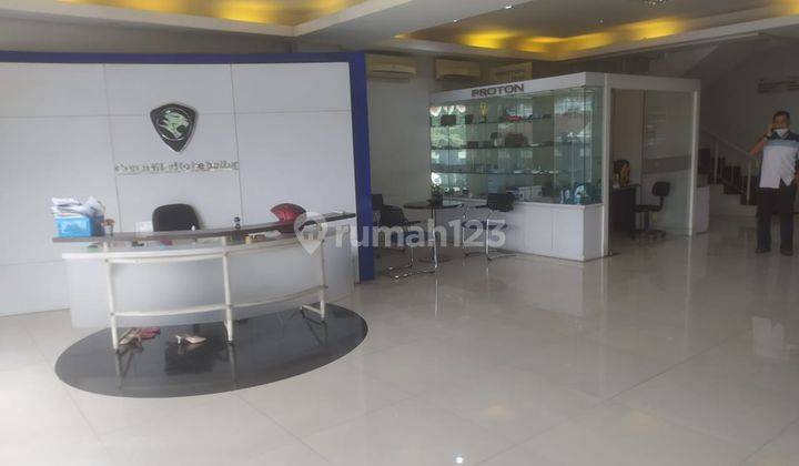 Gedung sholat room mobil di Jl citayem 11