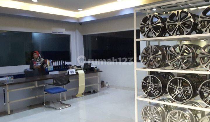 Gedung sholat room mobil di Jl citayem 28