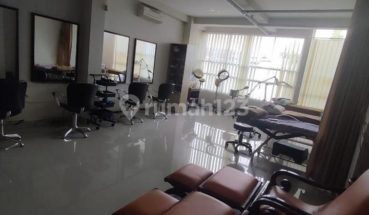 Affordable Shophouse Located on Gejayan Street, Suitable for Banks, Offices, and Businesses. 2